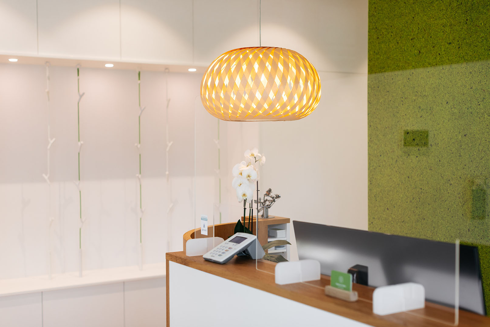 Bensch Horezky Design und Innenarchitekturleistungen - Foto ART ARMINUM Julius Erler - Praxis Valentina-Fiedler-7798.jpg